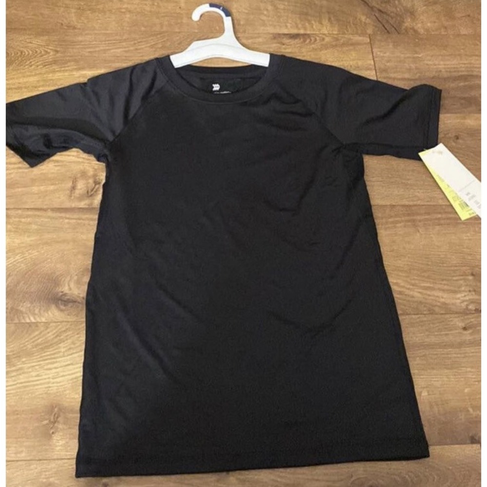 Target All in motion‎ boys size large gym Shirt moisture wicking for ventilation